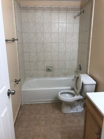 2447 W Polk Street, Chicago, IL 60612