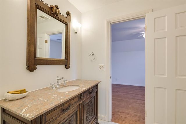 11917 Maple Hollow Court, Oklahoma City, OK 73120