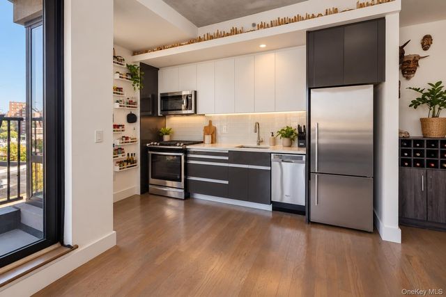 225 E 138 Avenue 507, Bronx, NY 10451