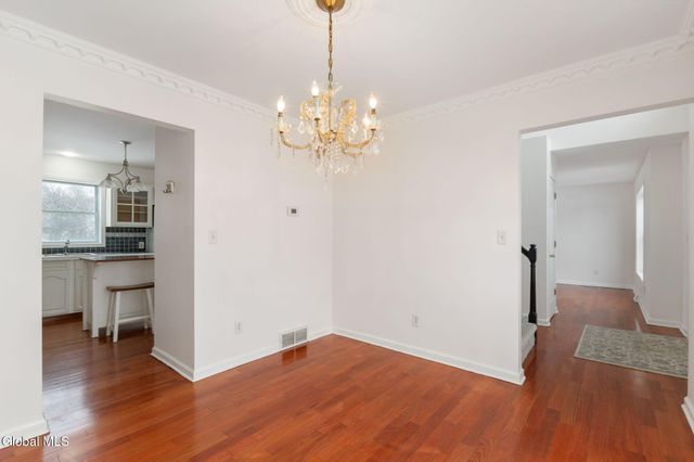 4 Deer Run, East Greenbush, NY 12144