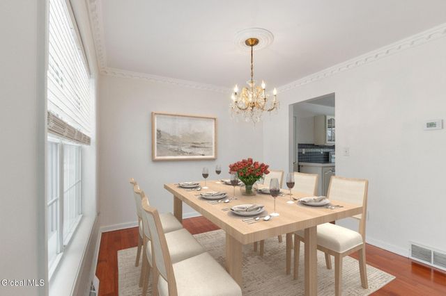 4 Deer Run, East Greenbush, NY 12144