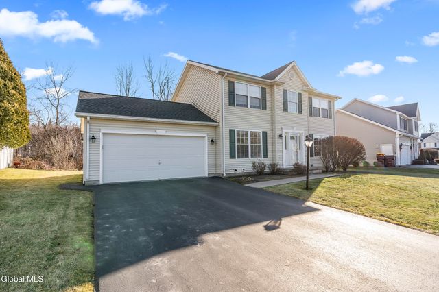 4 Deer Run, East Greenbush, NY 12144