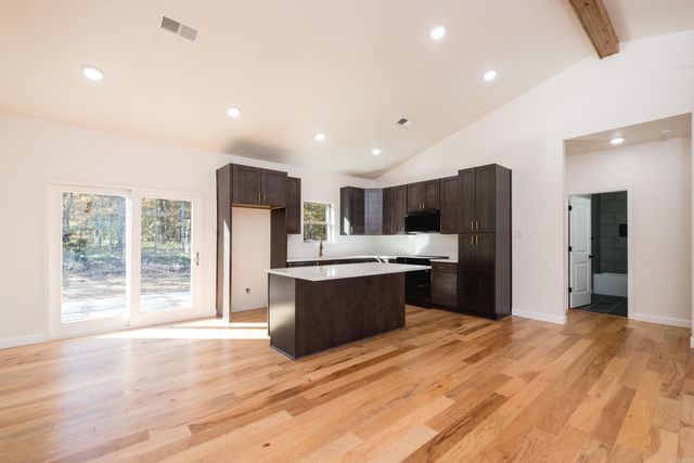 93 Rolling Manor Drive, Conway, AR 72032