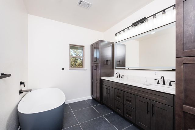 93 Rolling Manor Drive, Conway, AR 72032