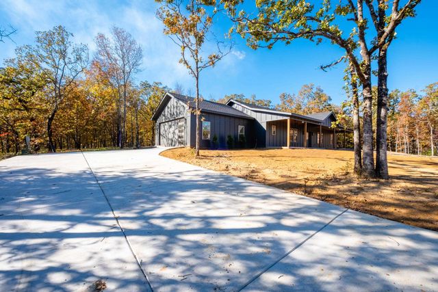 93 Rolling Manor Drive, Conway, AR 72032