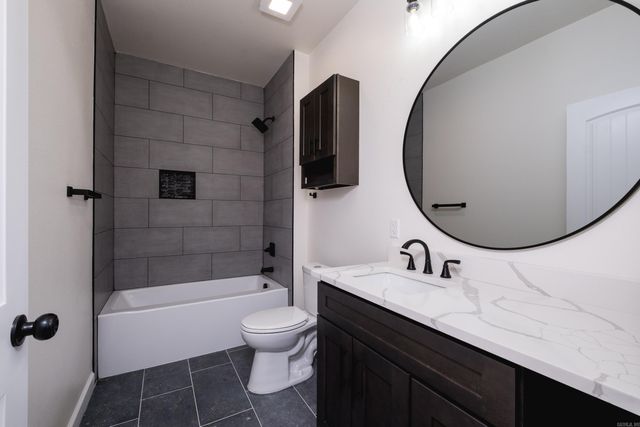 93 Rolling Manor Drive, Conway, AR 72032