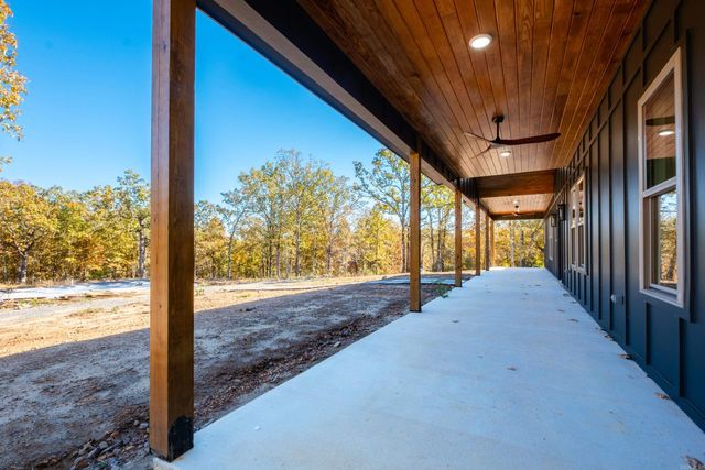 93 Rolling Manor Drive, Conway, AR 72032