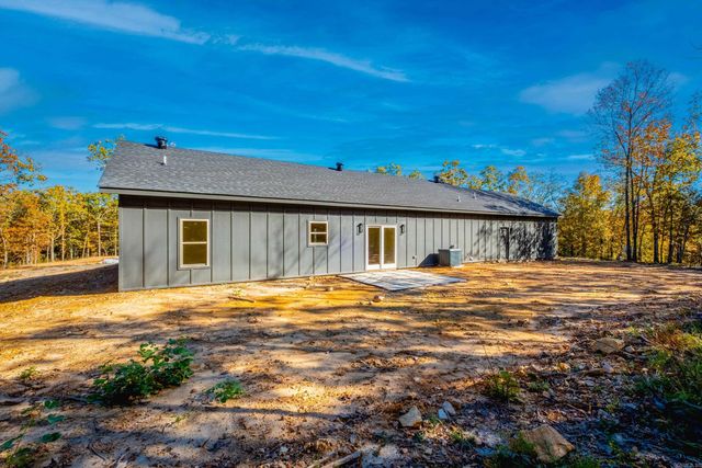 93 Rolling Manor Drive, Conway, AR 72032