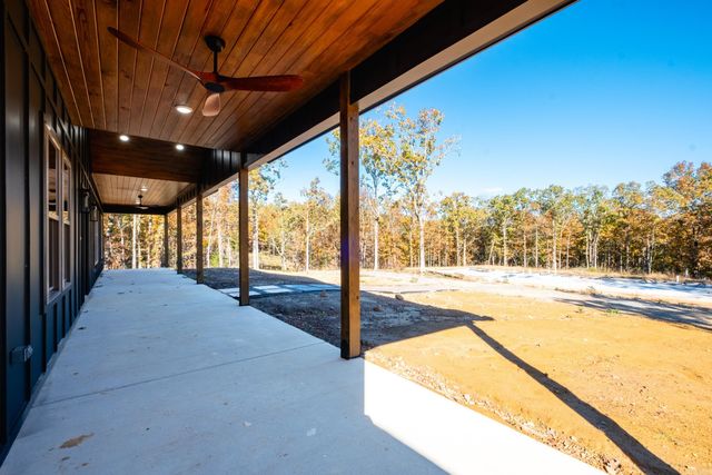 93 Rolling Manor Drive, Conway, AR 72032