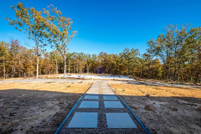 93 Rolling Manor Drive, Conway, AR 72032