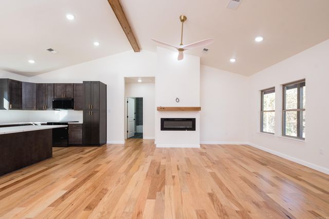 93 Rolling Manor Drive, Conway, AR 72032