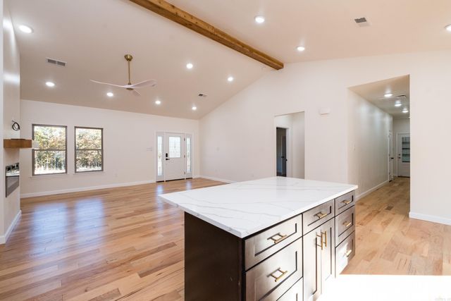 93 Rolling Manor Drive, Conway, AR 72032