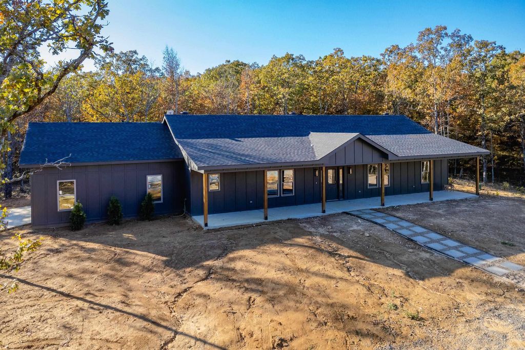 93 Rolling Manor Drive, Conway, AR 72032