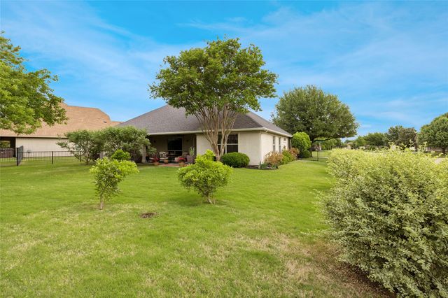 9300 Malibu Court, Denton, TX 76207