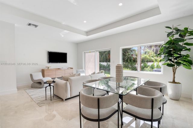1555 NW 94TH Way, Coral Springs, FL 33071