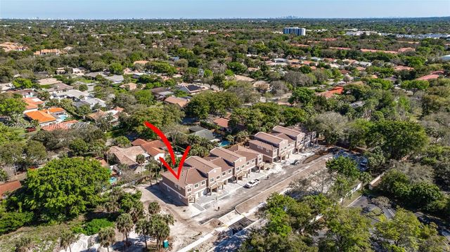 1555 NW 94TH Way, Coral Springs, FL 33071