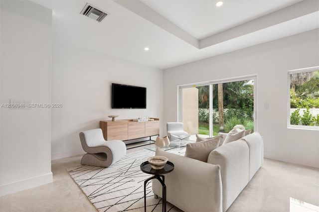 1555 NW 94TH Way, Coral Springs, FL 33071