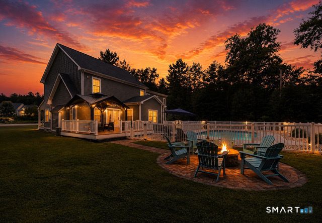 81 Evergreen Crossing, New Hartford, CT 06057