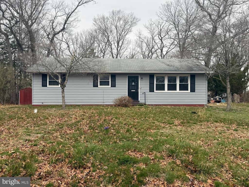 24 HARTZ DR, Bridgeton, NJ 08302