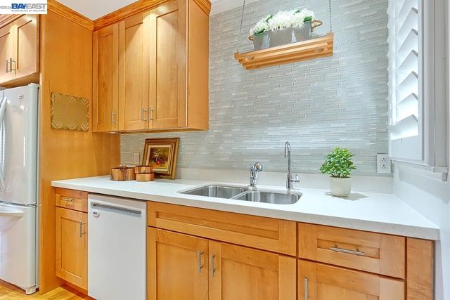 1515 Miramonte Ave, Mountain View, CA 94040