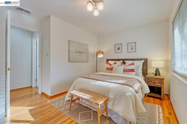 1515 Miramonte Ave, Mountain View, CA 94040