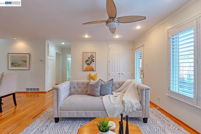 1515 Miramonte Ave, Mountain View, CA 94040