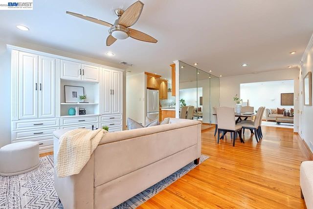 1515 Miramonte Ave, Mountain View, CA 94040