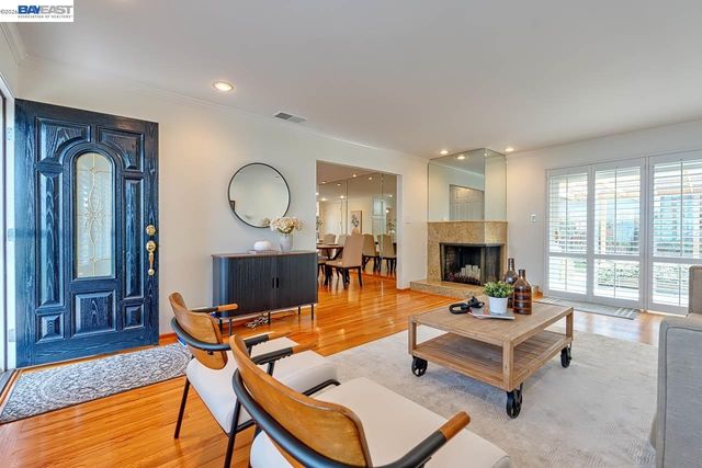 1515 Miramonte Ave, Mountain View, CA 94040