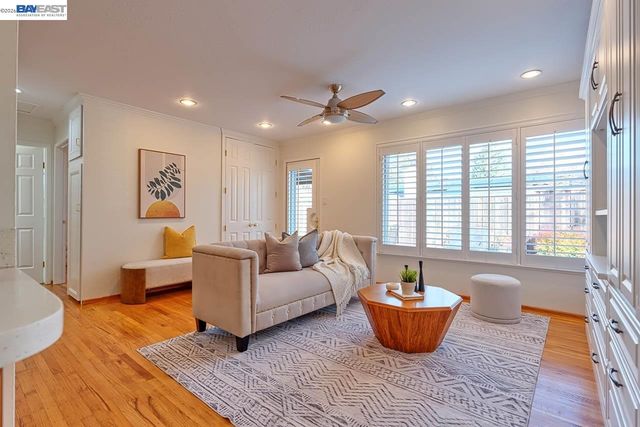 1515 Miramonte Ave, Mountain View, CA 94040