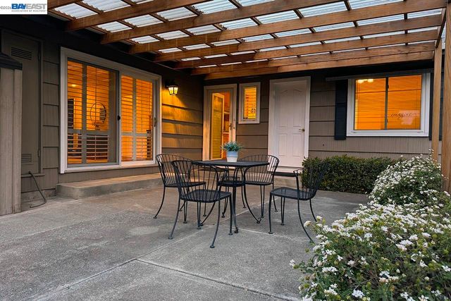 1515 Miramonte Ave, Mountain View, CA 94040