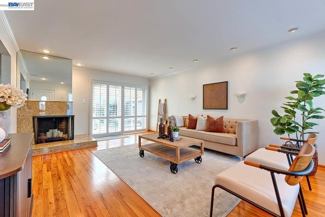 1515 Miramonte Ave, Mountain View, CA 94040