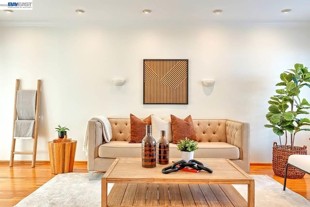 1515 Miramonte Ave, Mountain View, CA 94040