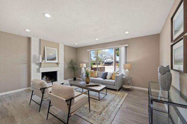 992 Branham Lane, San Jose, CA 95136