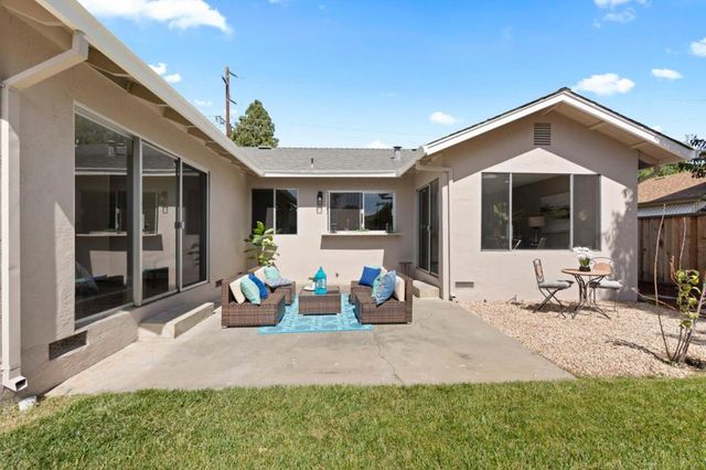 992 Branham Lane, San Jose, CA 95136