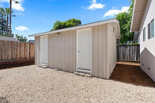 992 Branham Lane, San Jose, CA 95136