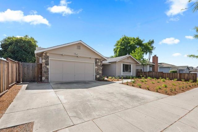 992 Branham Lane, San Jose, CA 95136