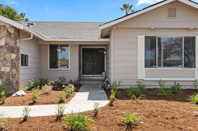 992 Branham Lane, San Jose, CA 95136