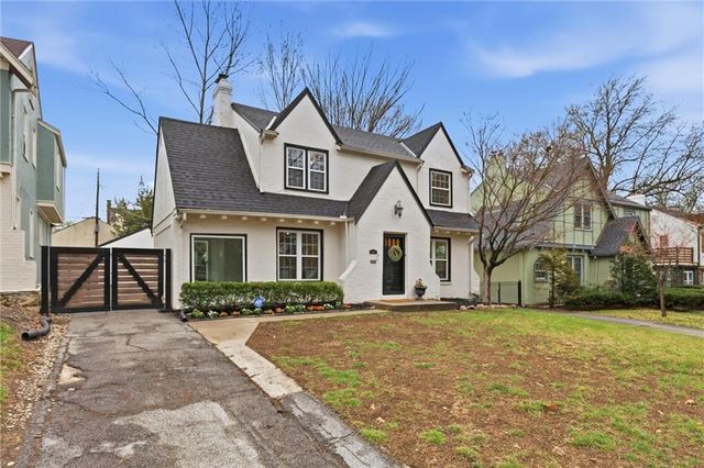 1263 W Gregory Boulevard, Kansas City, MO 64114