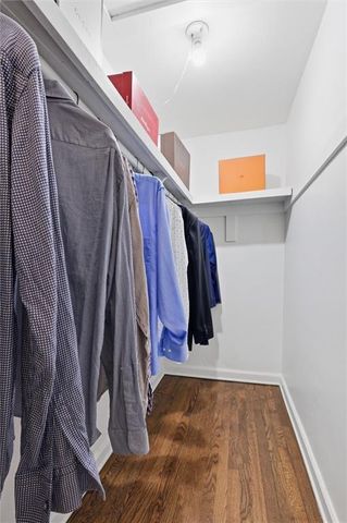 1263 W Gregory Boulevard, Kansas City, MO 64114