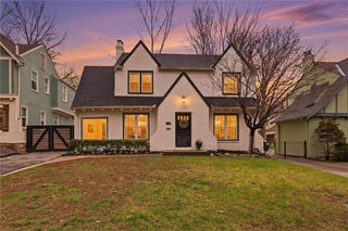 1263 W Gregory Boulevard, Kansas City, MO 64114