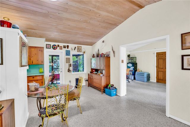 2661 Victory Boulevard, Vero Beach, FL 32960