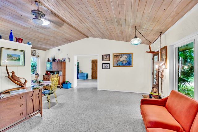 2661 Victory Boulevard, Vero Beach, FL 32960