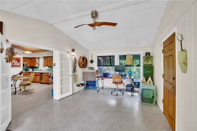 2661 Victory Boulevard, Vero Beach, FL 32960