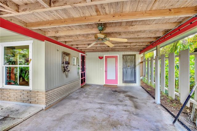 2661 Victory Boulevard, Vero Beach, FL 32960