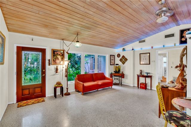 2661 Victory Boulevard, Vero Beach, FL 32960