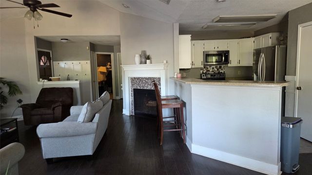 2103 Prairie Creek Trail, Garland, TX 75040
