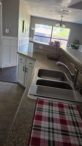 2103 Prairie Creek Trail, Garland, TX 75040