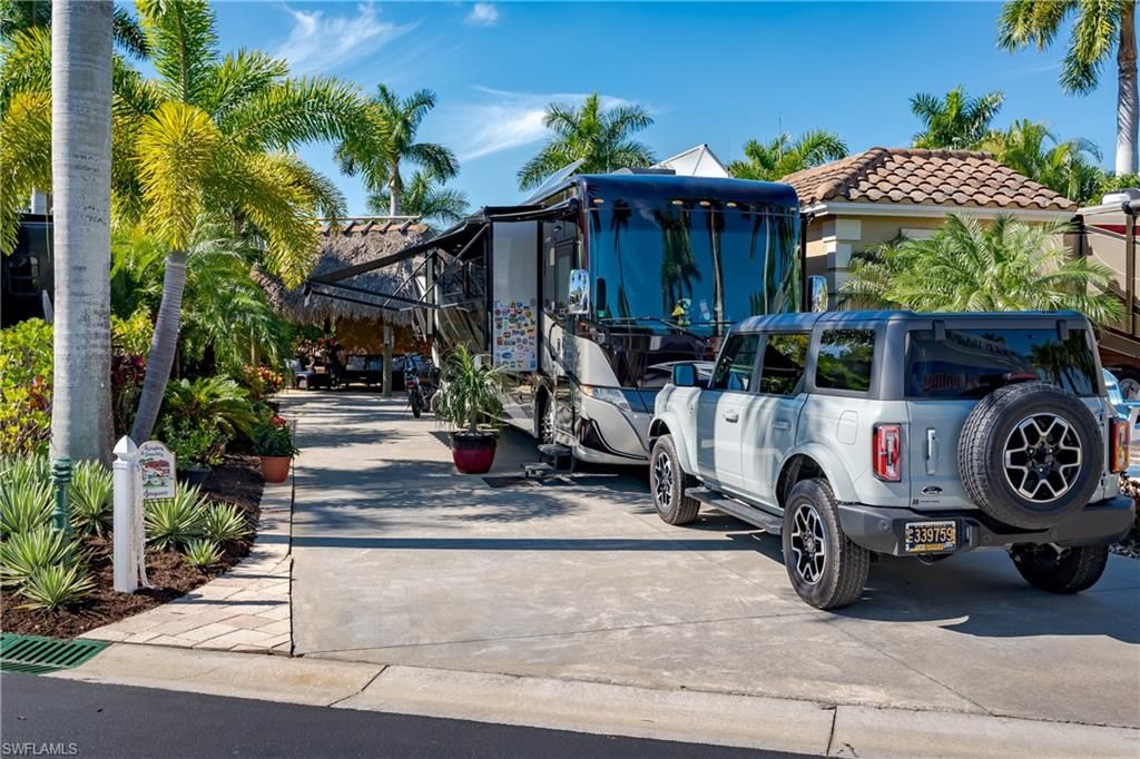 13592 Snook CIR, NAPLES, FL 34114 — exterior