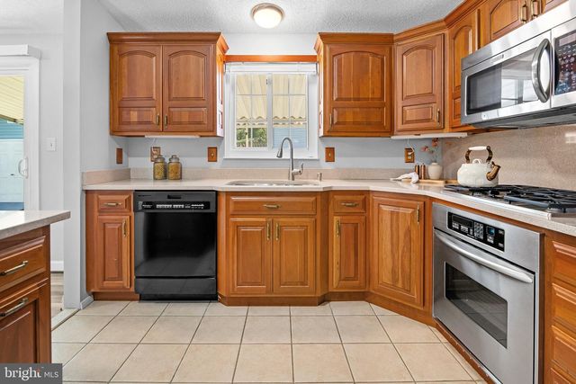 2935 BEAVER BROOK CT, Pasadena, MD 21122