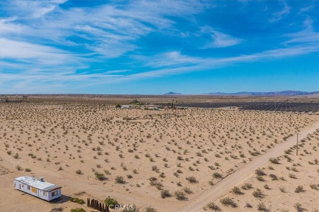 3888 Desert Heights Drive, 29 Palms, CA 92277